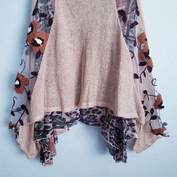 Anis A Artsy Leopard Print Sheer Embroidered Panel Flowy Knit Cardigan - Picture 7 of 8